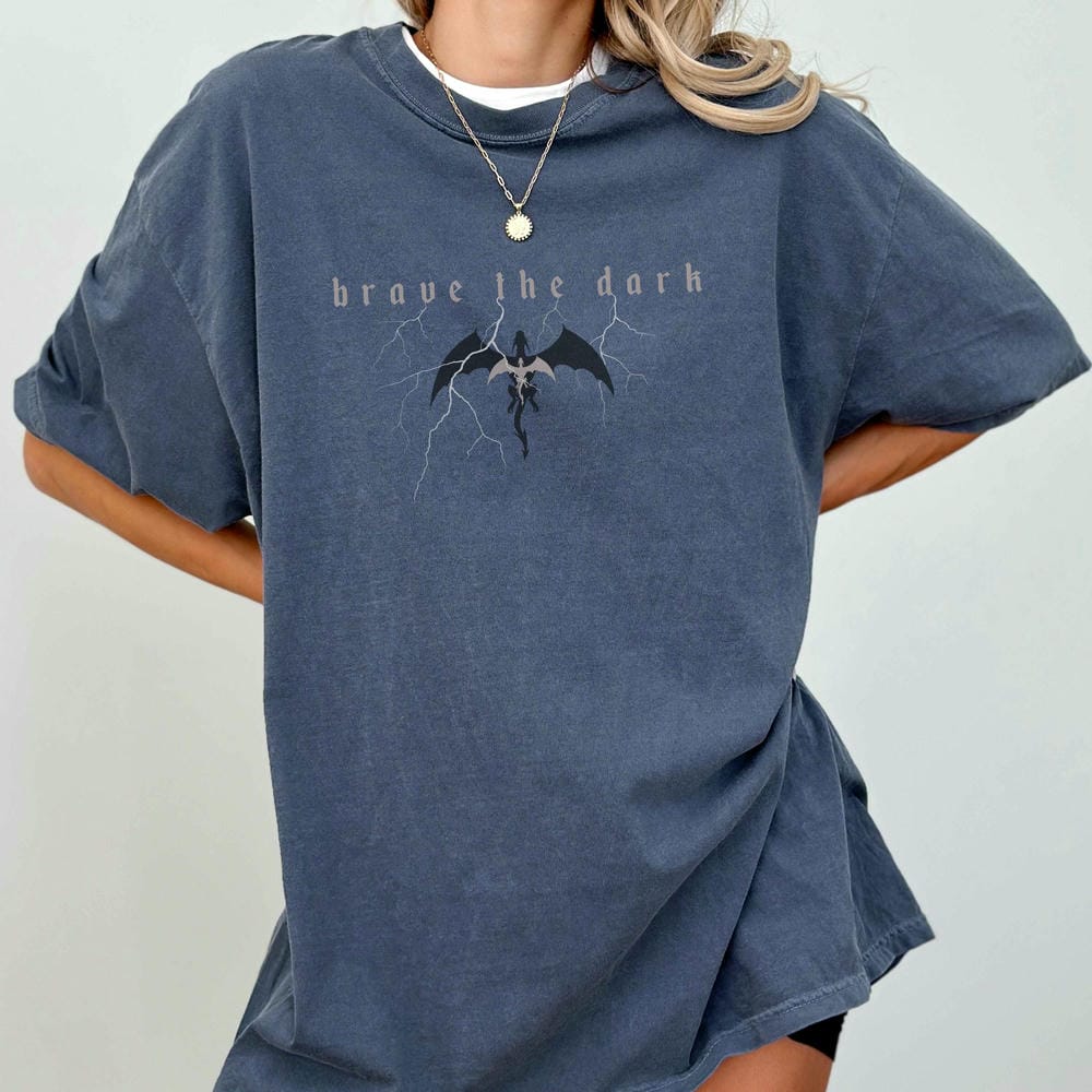 Women Retro Onyx Storm Brave the Dark Shirt Xaden Riorson Fourth Wing Comfort Unisex Tee Cotton Y2K Top Daily Trendy Streetwear