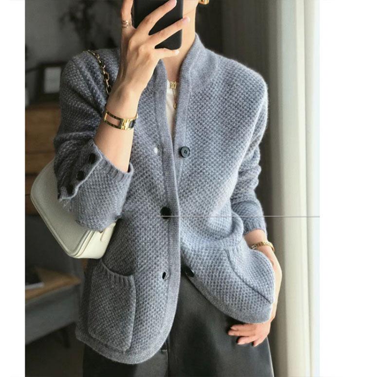 2022 Women's Thickened Cashmere Stand Collar Cardigan Sweater