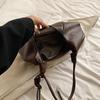 Underarm Bag PU Leather Solid Color Crescent Bag for Women Adjustable Strap Handbag Zipper Hobo Bag for Work Travel AVE