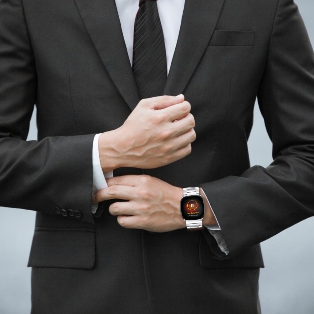 Для Fitbit Versa 4/Sense 2 Ремешок для часов из нержавеющей стали, трехзвенный, сменный ремешок для смарт-браслета