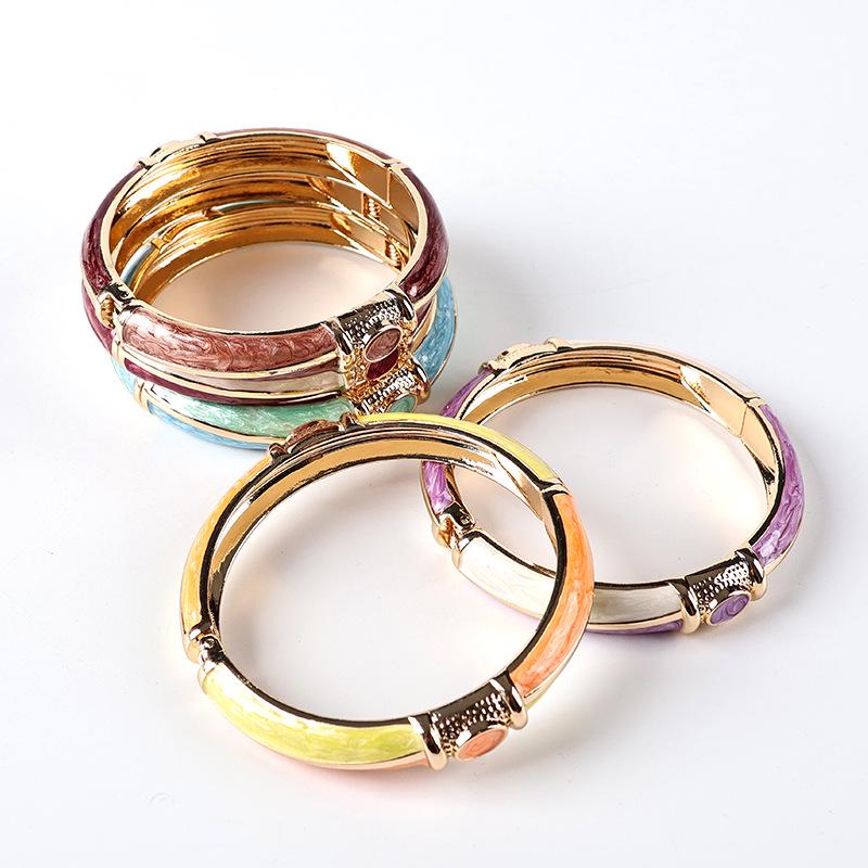 Retro Geometric Women's Elastic Bracelet - Fashion Drip Oil Series