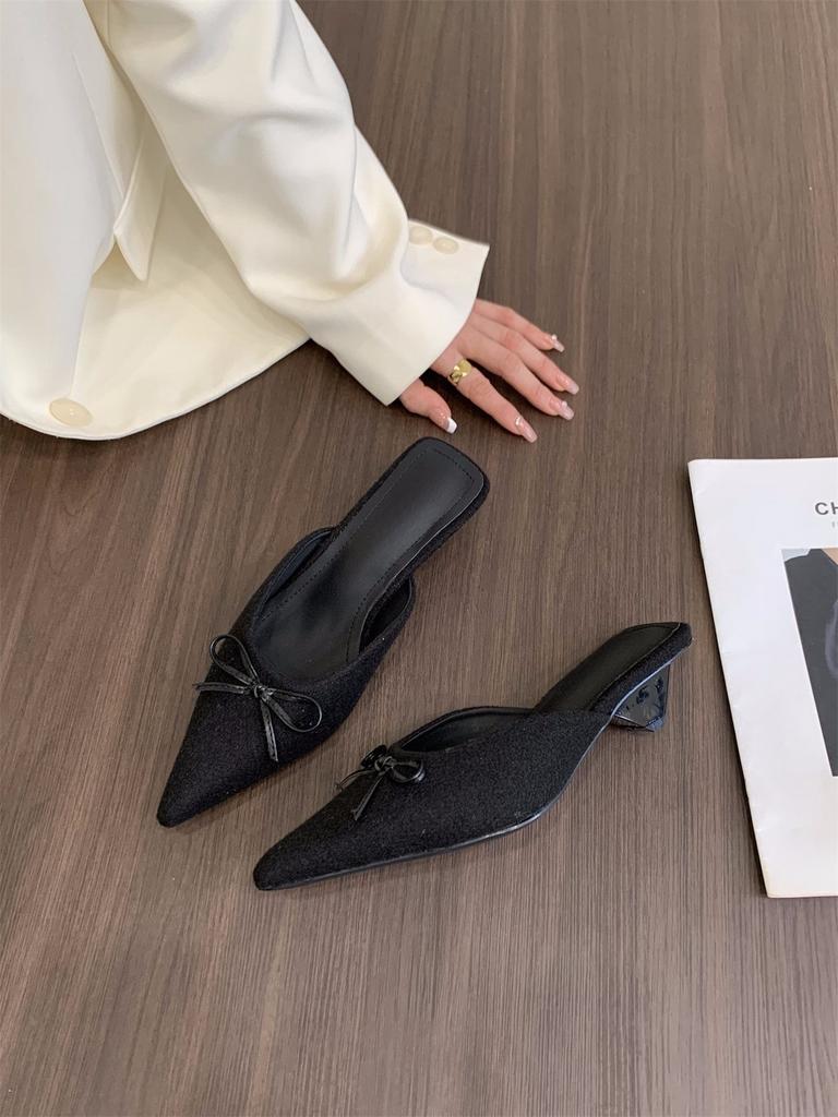 Французский темперамент замшевые туфли-мешки на голову полутапочки сказочные туфли 2025 новые весенне-летние туфли с острым носком полуподнос одинарные туфли