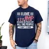 Я люблю Трампа, потому что он бесит людей, Унисекс футболка с американским флагом
