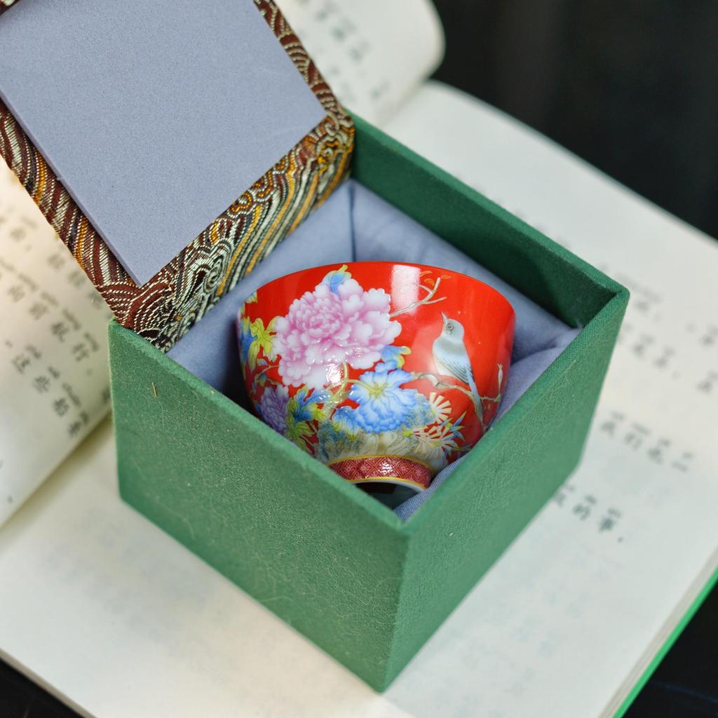 Эмалированная керамическая чайная чашка в дворцовом стиле с пионами, Гунфу, сувенир