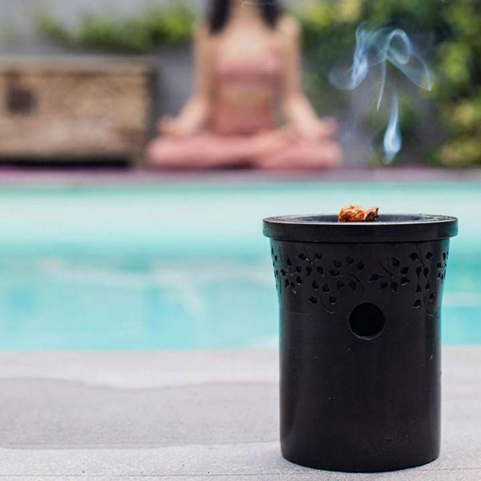 Brûle-parfum en pierre noire + Benjoin du Laos à brûler
