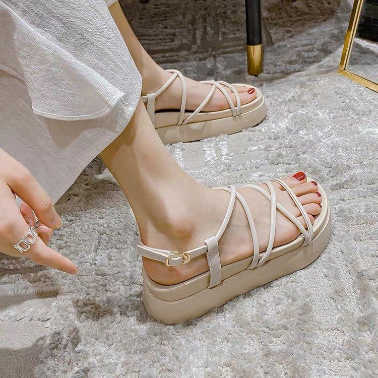 Женские модные босоножки Temperament 2024 года, летние новые повседневные универсальные с мягкой подошвой, нескользящие, простые, удобные, женские туфли