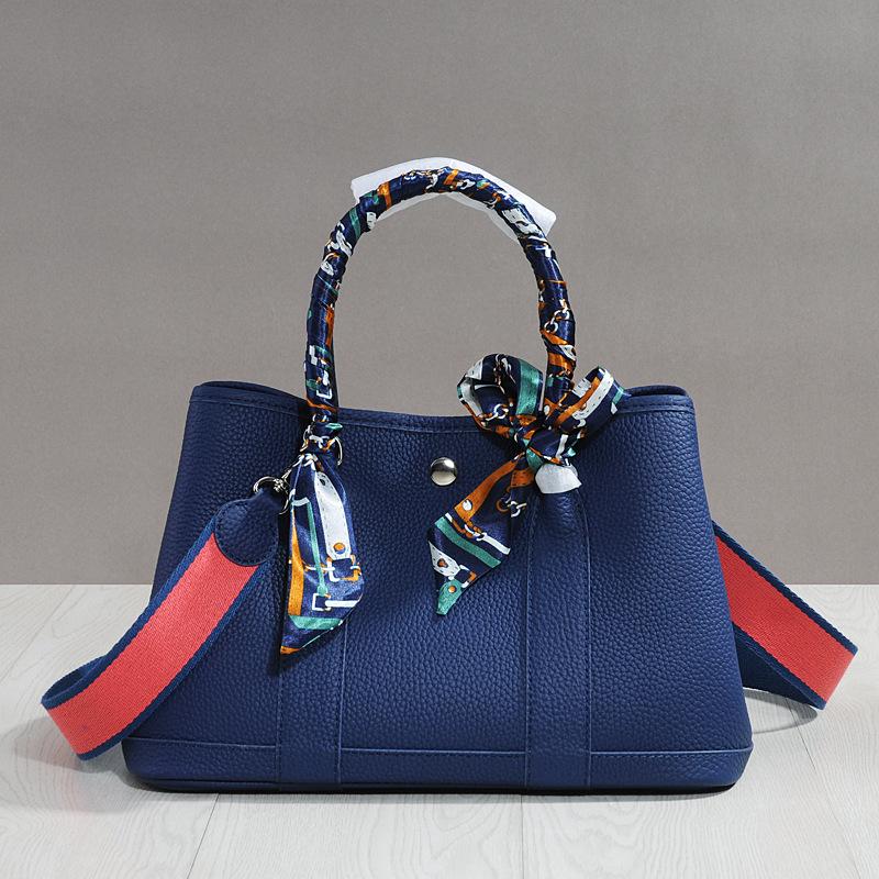 Женская большая садовая сумка из коровьей кожи в стиле знаменитостей 2024 года — универсальная, модная, удобная для переноски через плечо и в кармане