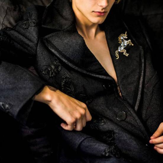 Ретро брошь-единорог, инкрустированная стразами, значок-единорог на лацкан, художественная брошь-единорог, мужской женский аксессуар для одежды, шарфов, сумок, шляп