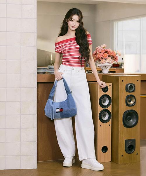 Джинсовая сумка через плечо Tommy Jeans в стиле пэчворк (T32G1Abg41Twt11Cn)