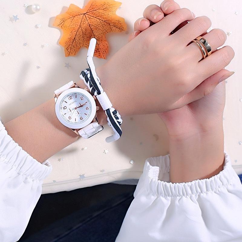 New Simple Silicone Brand Casual Quartz Watch Women Crystal Silicone Geneva Watches Wrist Watch for Girl