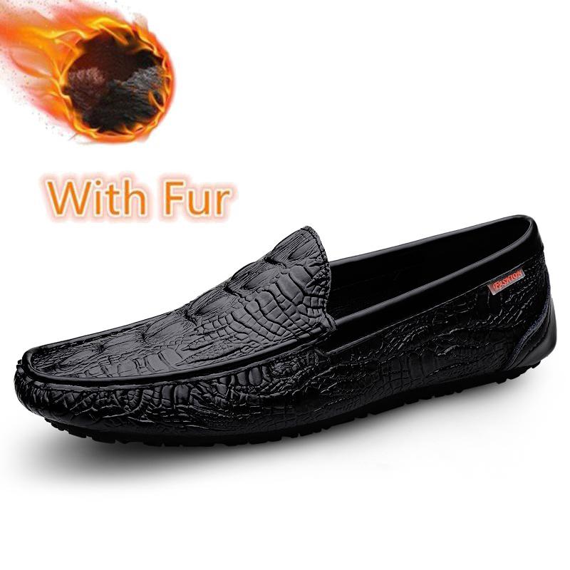 Мужские мокасины с крокодиловым узором, повседневная обувь из натуральной кожи, мужские туфли без застежек, легкие мужские мокасины для вождения на плоской подошве, новые модные мокасины
