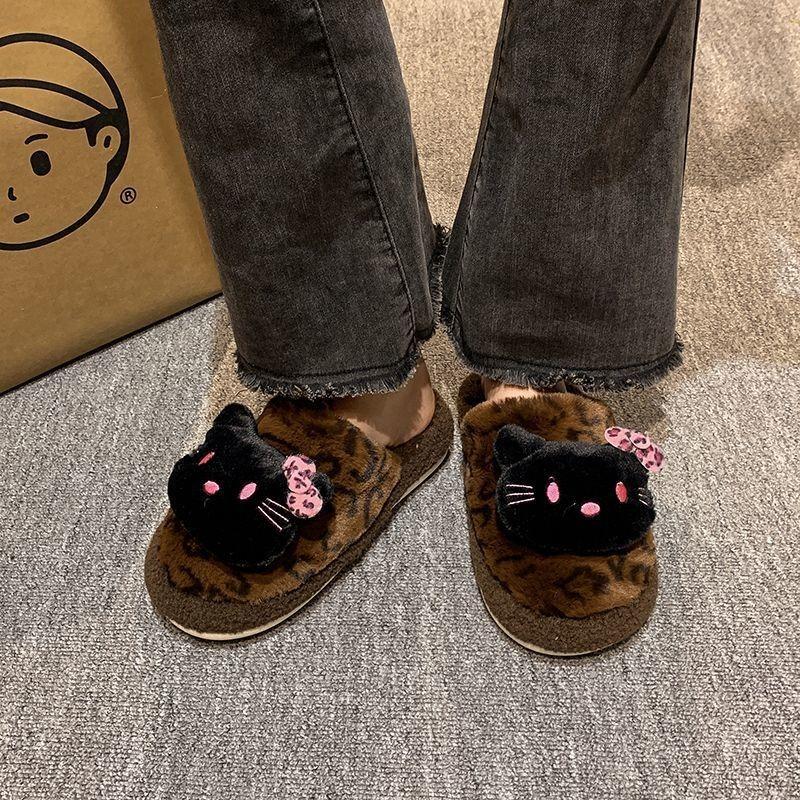 Leopard Print Hello Kitty Slippers Women's Outer Wear Warm Soft Bottom Home Fluffy Plush Slippers Women's New Autumn and Winter