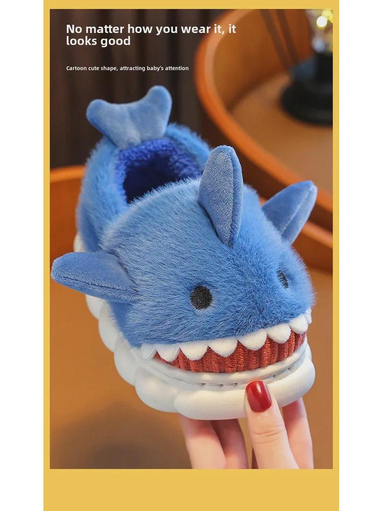 Детские зимние хлопковые тапочки с меховыми пятками - нескользящая домашняя обувь с героями мультфильмов для мальчиков и девочек