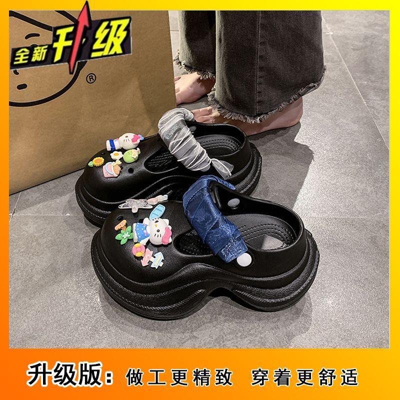 Мультяшные милые туфли с дырочками Hello Kitty женские 2025 летняя обувь на толстой подошве увеличивающие рост нескользящие легкие шлепанцы женские