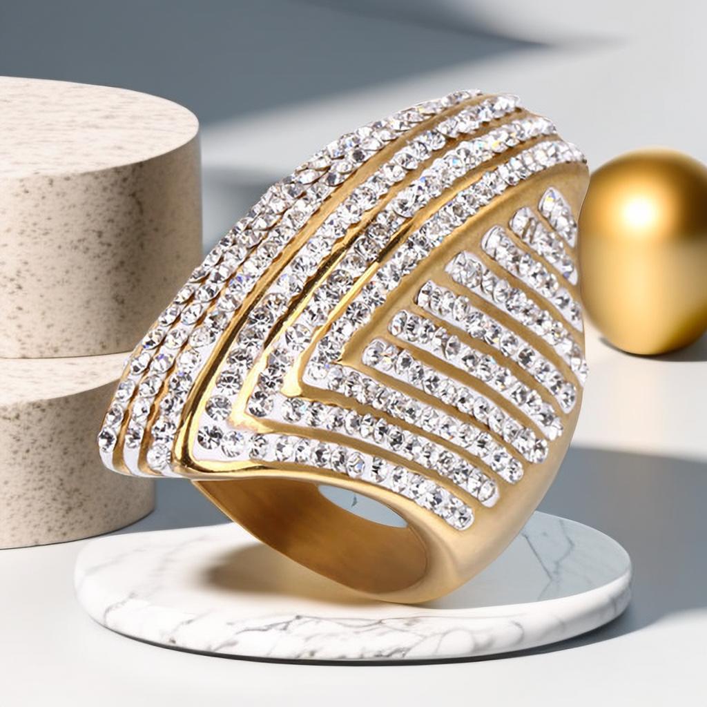 Hip Hop Iced Out Bling Big Oval Ring Female Gold Color Stainless Steel Cocktail Rings for Women Party Jewelry High Quality