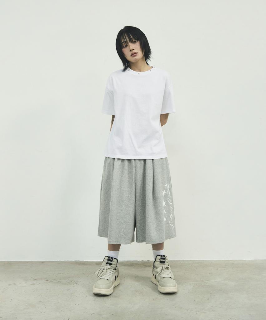SCALLYWAG Neckline Studded T-Shirt [White]