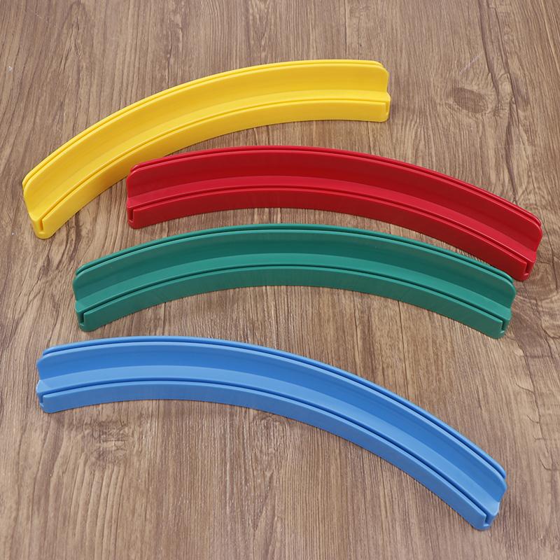 Подставка для покера Hands Free Пластиковый держатель для игральных карт Держатель для игральных карт Настольная игра Изогнутая стойка для игральных карт для детей и пожилых людей