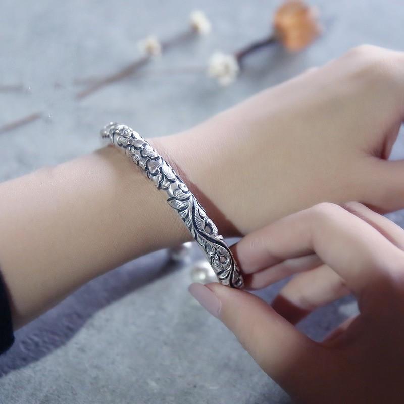 New Fashion Bracelet Round Head Peony Bracelet High End Exquisite Relief Opening Bracelet
