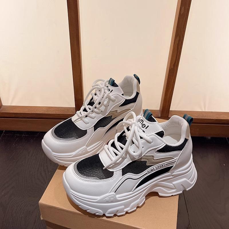 Кожаные сетчатые туфли с толстой подошвой, увеличивающие рост, женские летние новые модные универсальные спортивные повседневные туфли-маффины