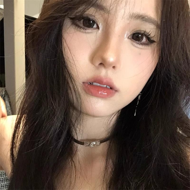 Ожерелье с пряжкой в стиле панк-темного цвета Spice Girl Niche Design Sense Black Collarbone Chain Sweet Cool Premium Sense Choker