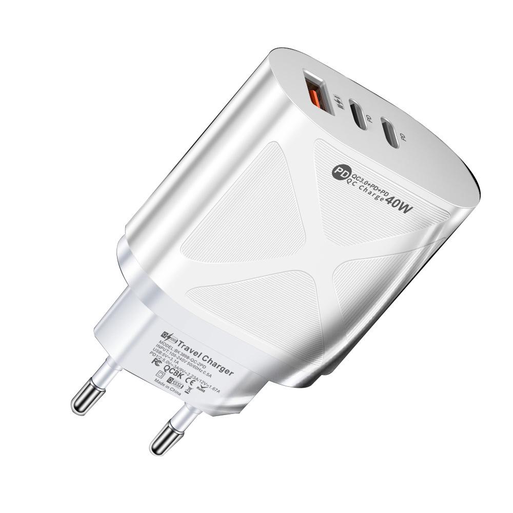 Светодиодный мобильный зарядник 2,4А USB + 2PD Type-C Спецификация EU/US