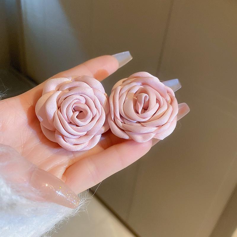Серебряные Розовые Плиссированные Сердечки Цветочки Жемчужные Серьги – Модные, Высококачественные Гвоздики с Кошачьим Глазом для Девичьего Шарма