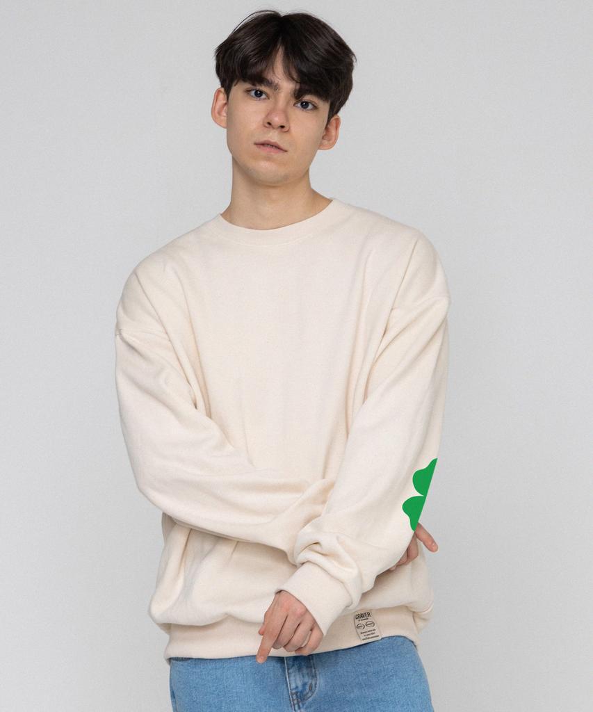 GRAVER [Unisex] Elbow Clover Smile Sweatshirt_Cream