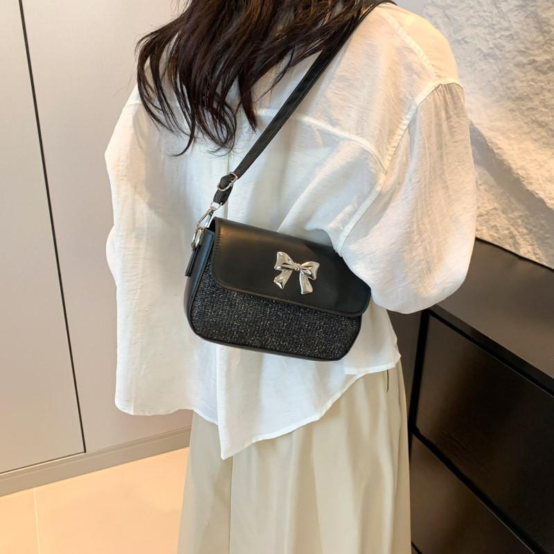 Fashionable New Butterfly Knot Shoulder Bag Trendy Minimalist Small Handbag