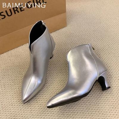Ботильоны с острым носком для женщин на среднем каблуке, роскошные кожаные туфли для женщин, тренд 2025 года, зимние туфли-лодочки Goth Snow Chelsea Botas Mujer
