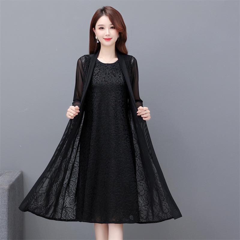 Летнее платье-двойка 2023 года с кардиганом-шалью средней длины