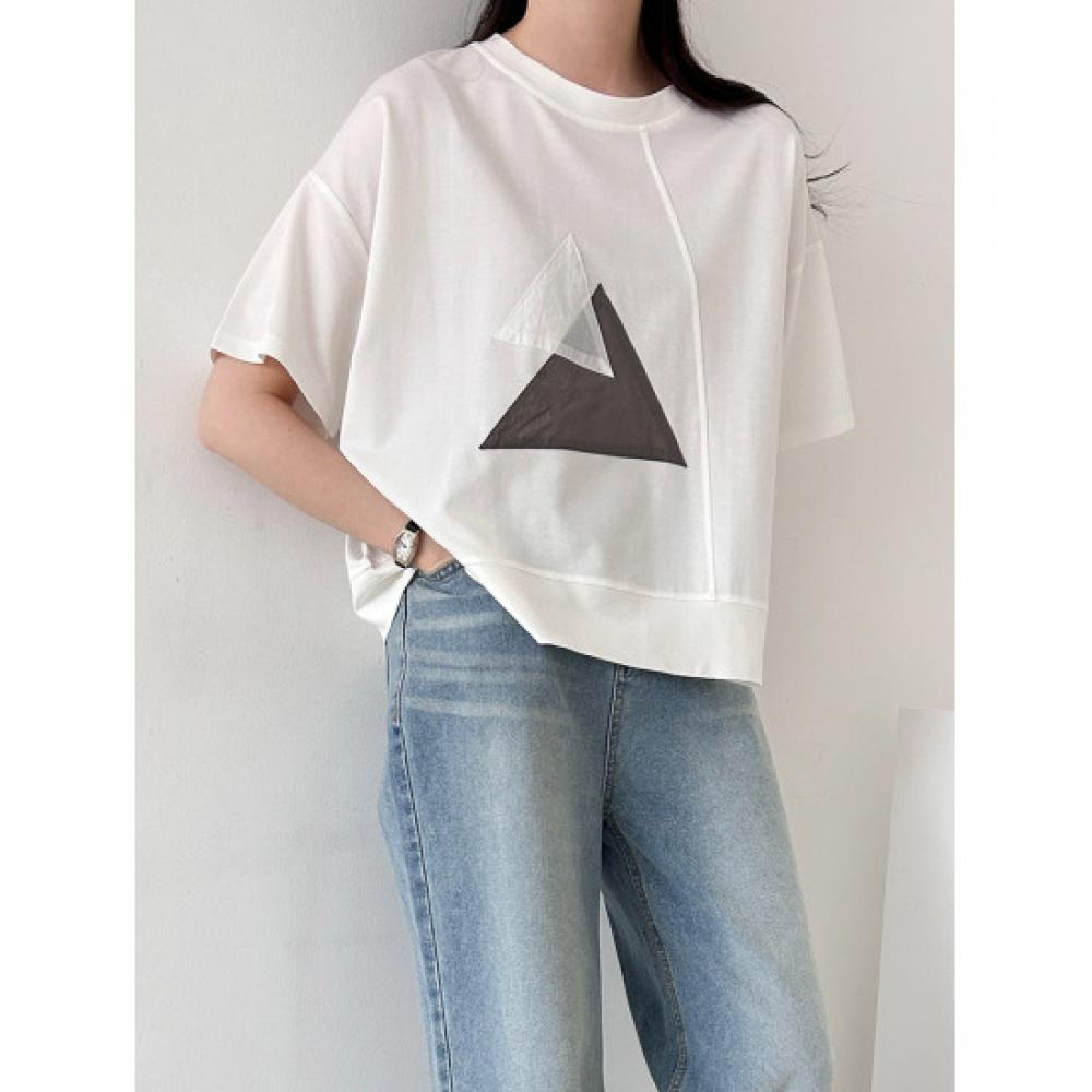 Shop Women Color Block AsymmeTrical CuT ShorT Sleeve T shirT whiTe 21ds Wsh