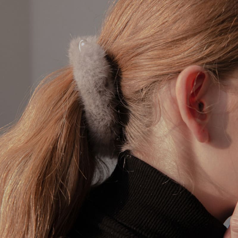 Jean Paul Clarisse Mink Banana Pin JP-22-198BA