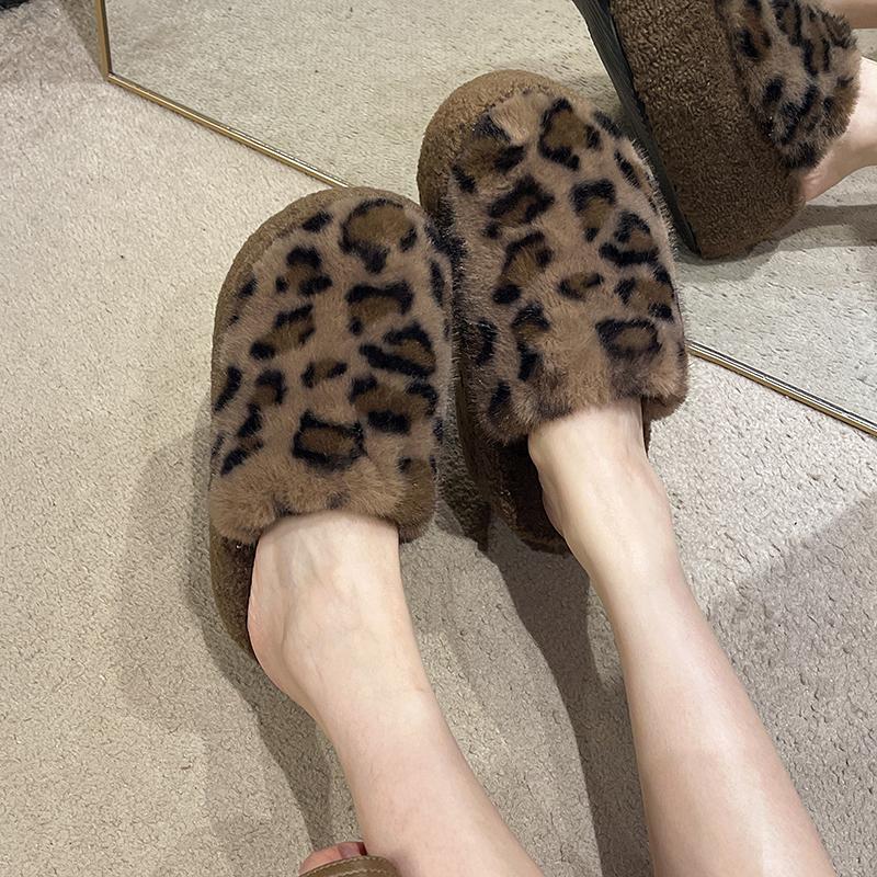 Winter High Heel Modern Slippers Flat with Outside 2024 High Quality Women's Shoes Pull On Leopard Shallow Novelty Slippers