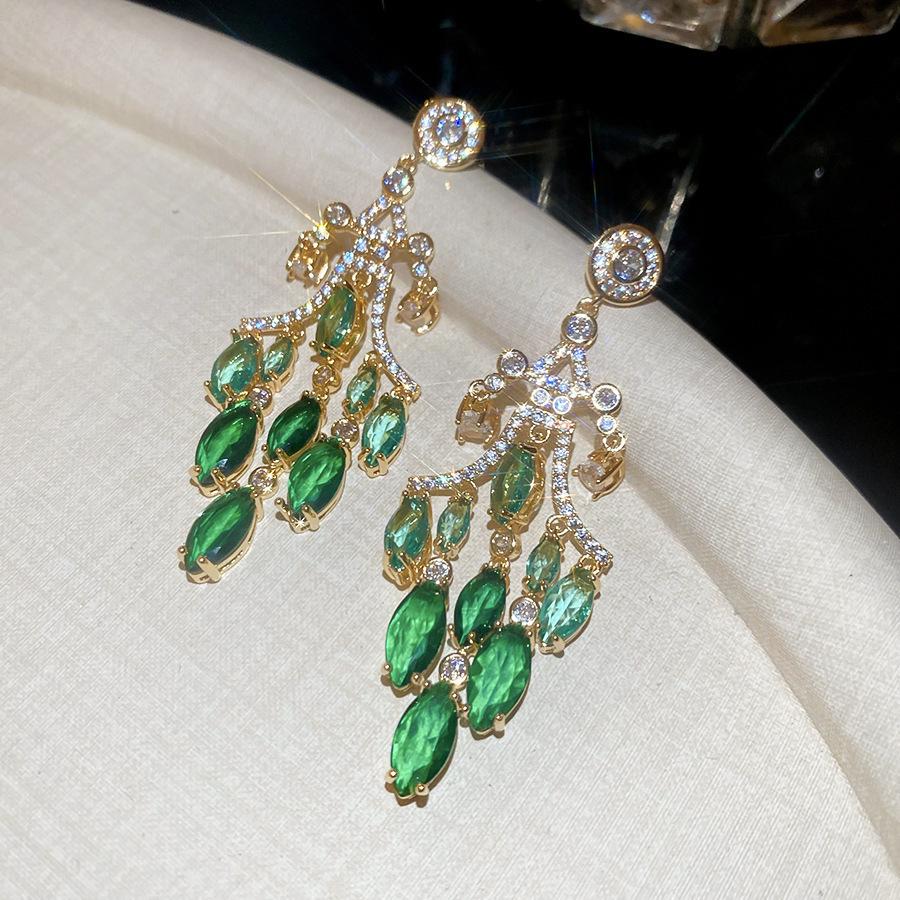 Французский придворный стиль Серьги-пусеты с прямоугольным цирконом на серебряных иглах Изысканные легкие роскошные высококлассные серьги Преувеличенные серьги Женщины