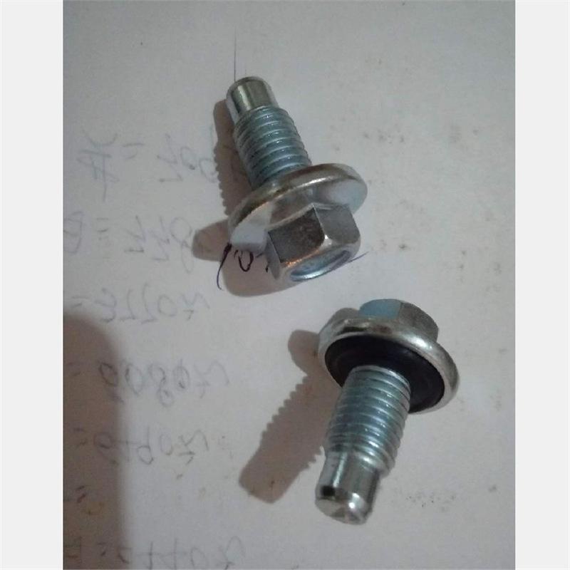 Yihu 13 и Ruijie 15 2.0/VO Винт масляного поддона 9L8E6730AA