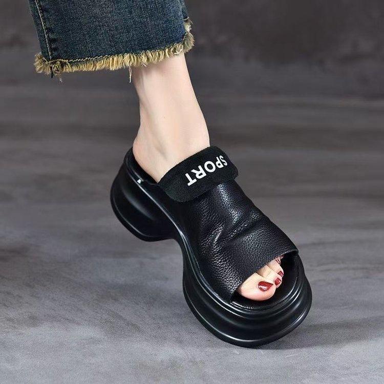 Soft Leather Soft Bottom Thick Bottom Fish Mouth Slippers Women's 2025 Summer Muffin Bottom Light Soft Bottom Fish Mouth Retro Outer Wear Sandals