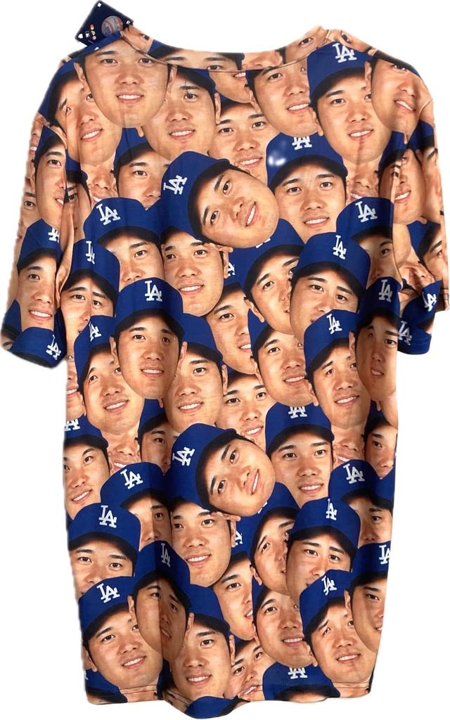 [MLB] [International Exclusive] Shohei Ohtani Face T-Shirt, Official Los Angeles Dodgers Merchandise, Full of Faces (M) [Parallel Import]
