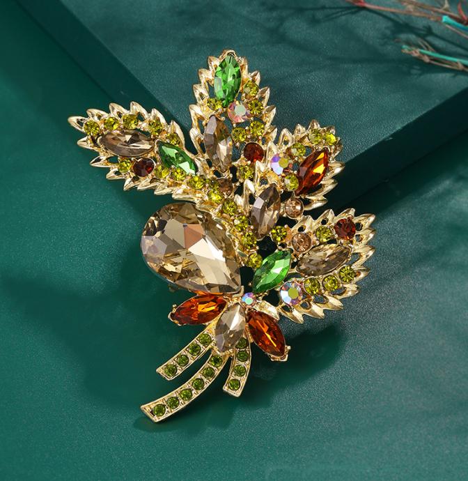 Женская винтажная брошь-подвеска с кристаллами и стразами в виде цветка и листа, ювелирное украшение, корсаж, свадебный подарок