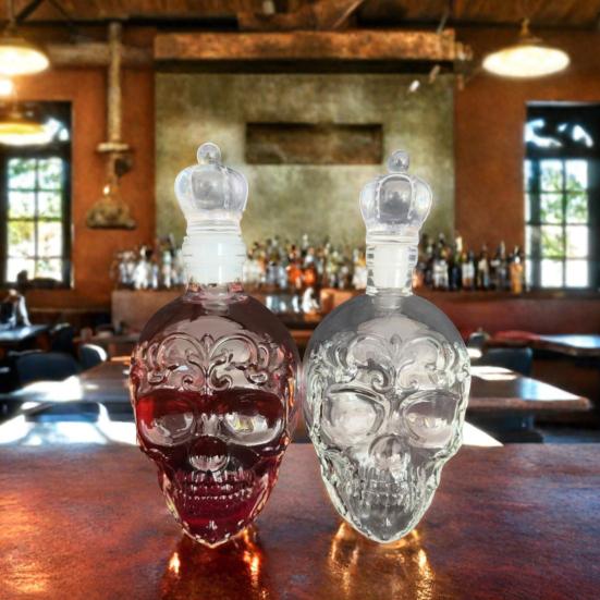 Графин для вина «Готический череп» объемом 350 мл, стеклянный графин ручной работы с герметичной пробкой, графин для виски, водки, пива