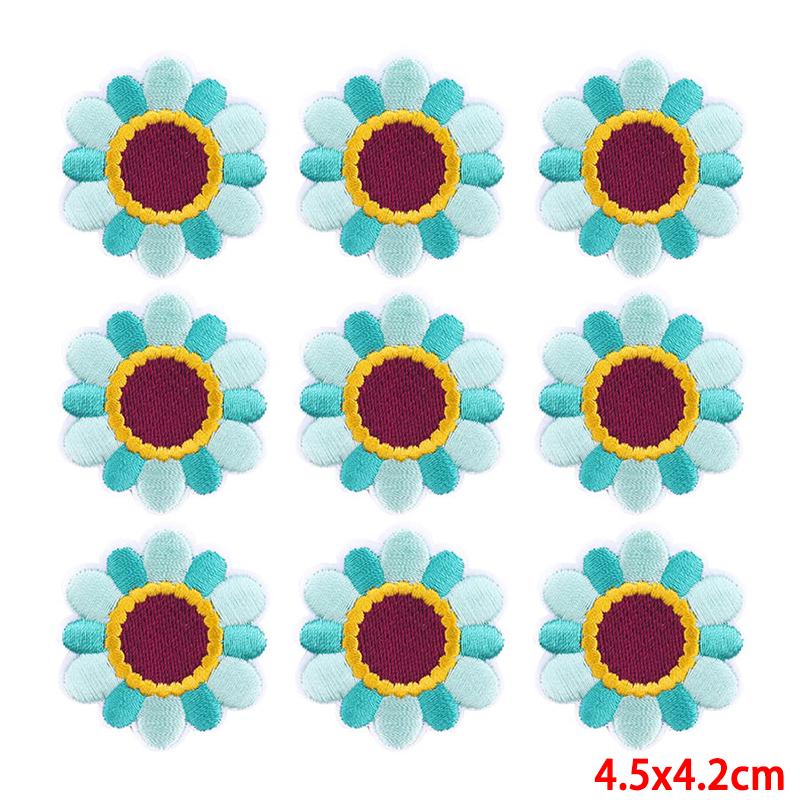 10 Pcs/lot Wholesale Embroidery Patch Iron On Patches For Clothing Patches On Clothes Jackets Decor Applique Sew Supplies