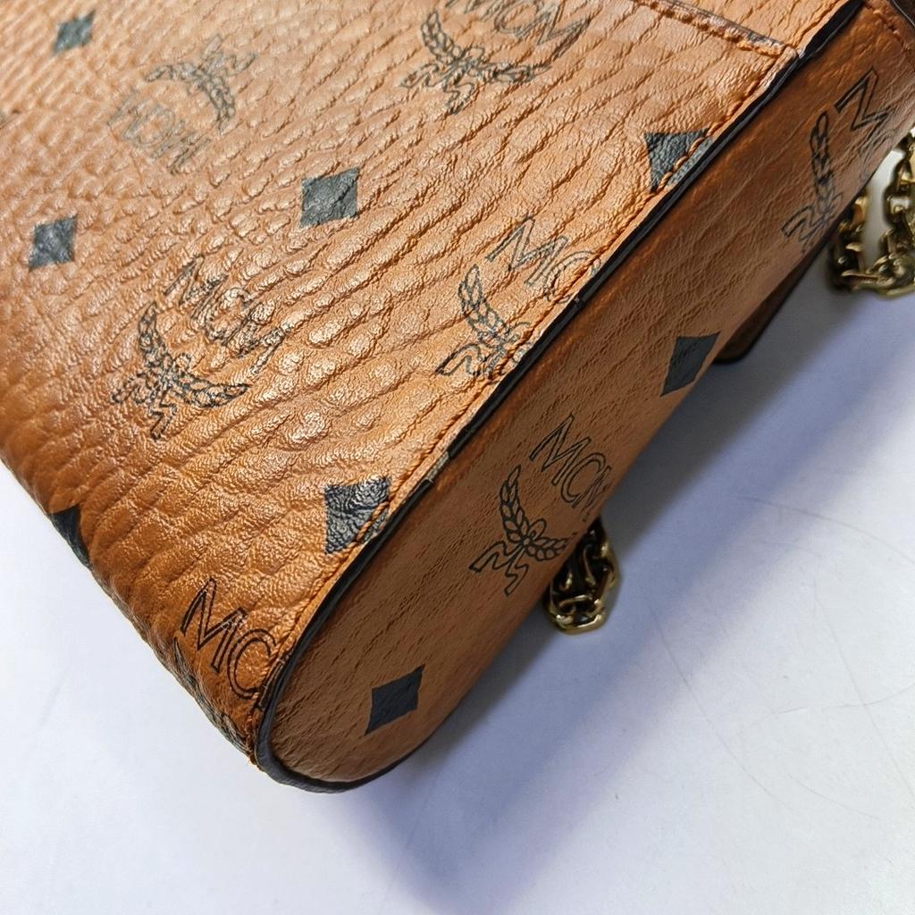[Pre-Owned] Millie Visetos Classic Monogram Print Light Trendy Cool Girl Flap Chain Crossbody Bag Medium - Good #1SSZQQ4