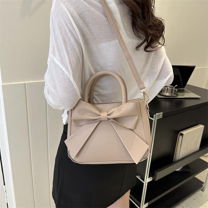Stylish 2023 Fashionable Handheld Shoulder Crossbody Bag With Elegant Bow Design And Versatile Colors