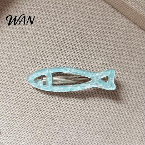 Fresh Fish Hollow Shape Clip 2Pcs Girl Hairpins, Acrylic Hair Clips with Built-in Elastic Clip, Broken Pins, Transparent Icy Blue Accessories