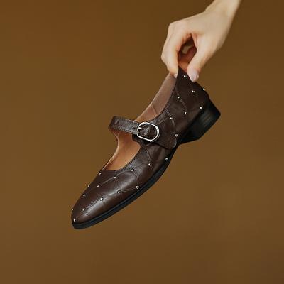 Мода 2025 Новые Женские Туфли-лодочки Весна Обувь из Натуральной Кожи для Женщин Заклепки Мэри Джейн Вечерние Свадебные Туфли Женские Танцевальные Туфли