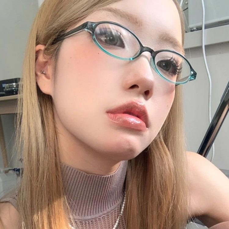 Retro Blue-Green Oval Eyeglass Frame - Xiaohongshu Influencer Style, European & American Design, Compatible with Myopia Prescription