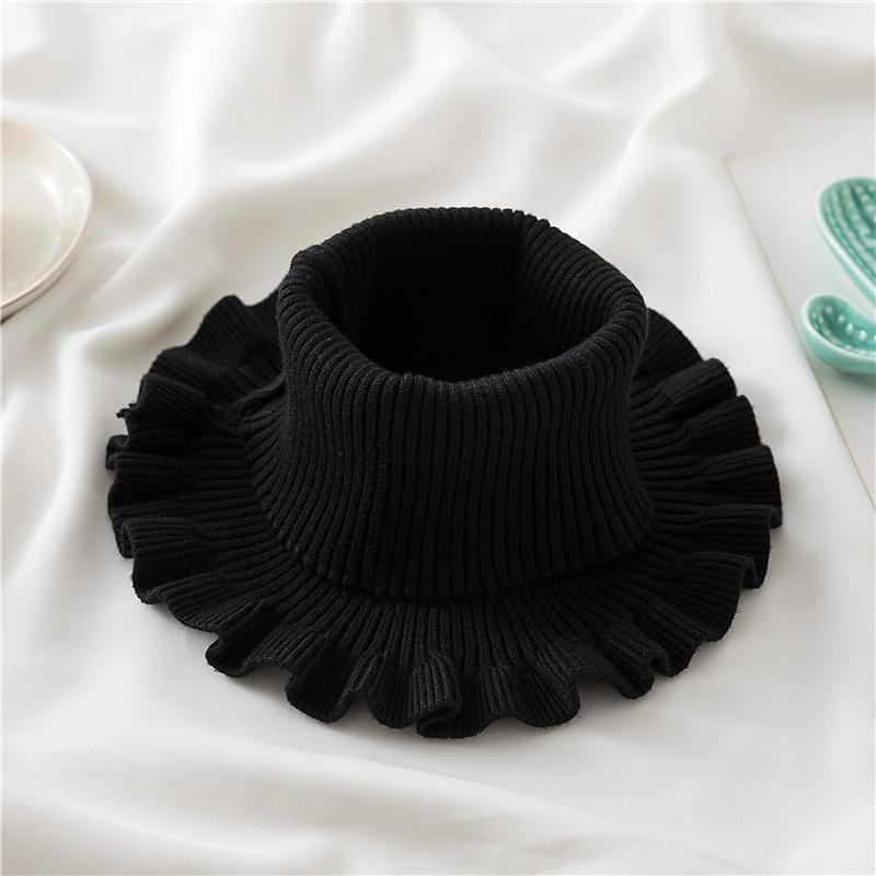 Women's Knitted Scarf Pullover: Thick, Warm, Decorative Neck Cover for Autumn and Winter.