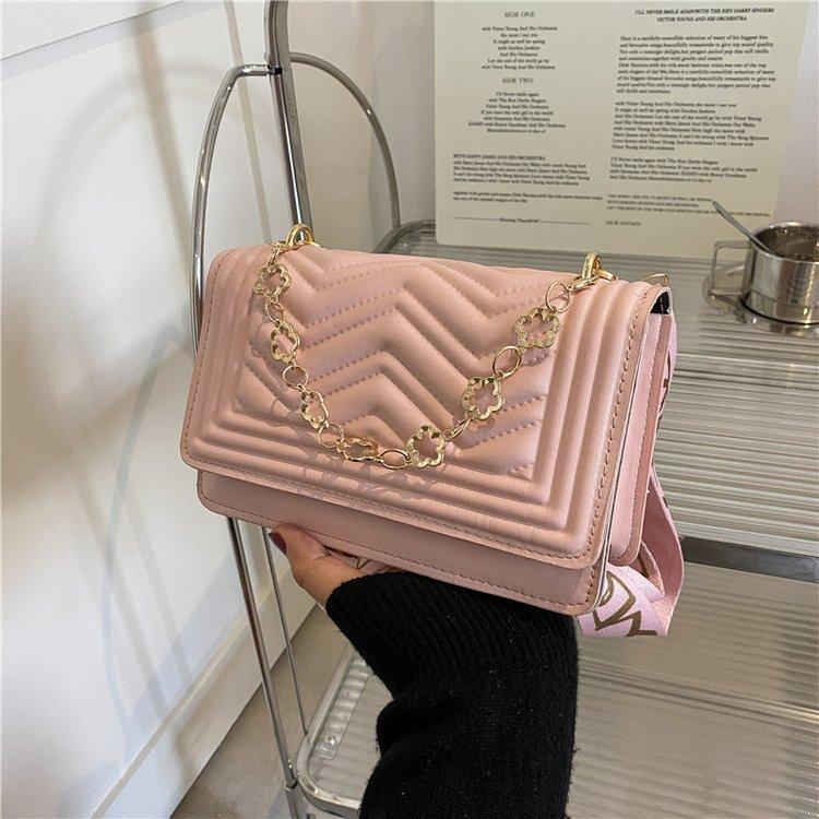 Модная ромбовидная вышивка нитью, маленькая квадратная сумка через плечо, сумка-мессенджер, новинка 2025 года, однотонная, с тиснением, однотонная, портативная женская сумка