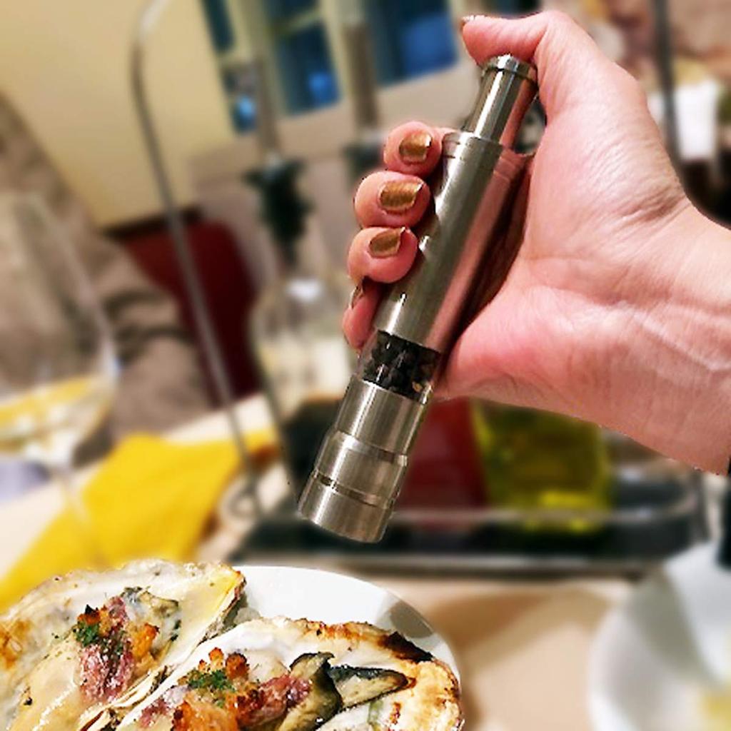 Набор для измельчения соли и перца одной рукой Cool Grinder. Мельница для специй с акриловой подставкой.