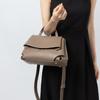 A Niche Design of A Single-shoulder Bag for Girls An Ultra-light Commuter Crossbody Bag