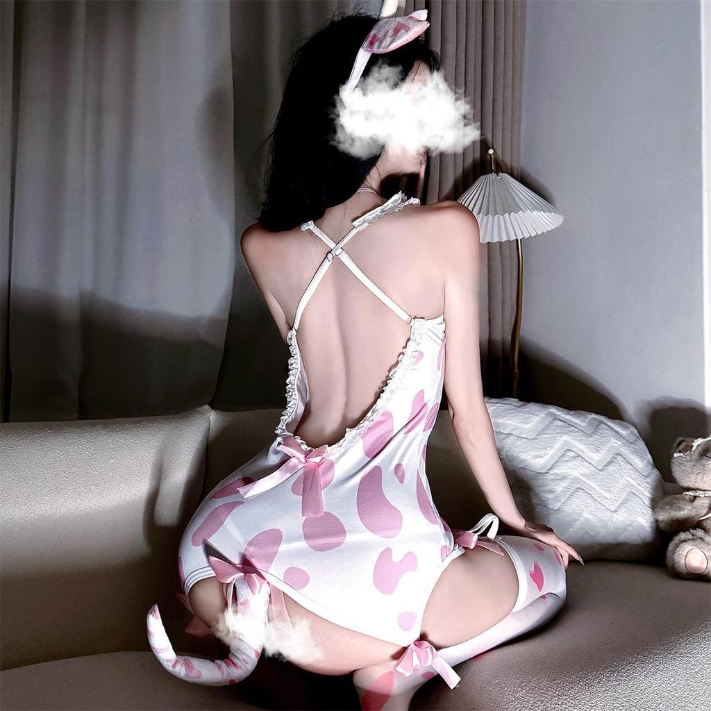 Комплект нижнего белья с коровьим принтом «Черное искушение»: Шелковое боди и чулки